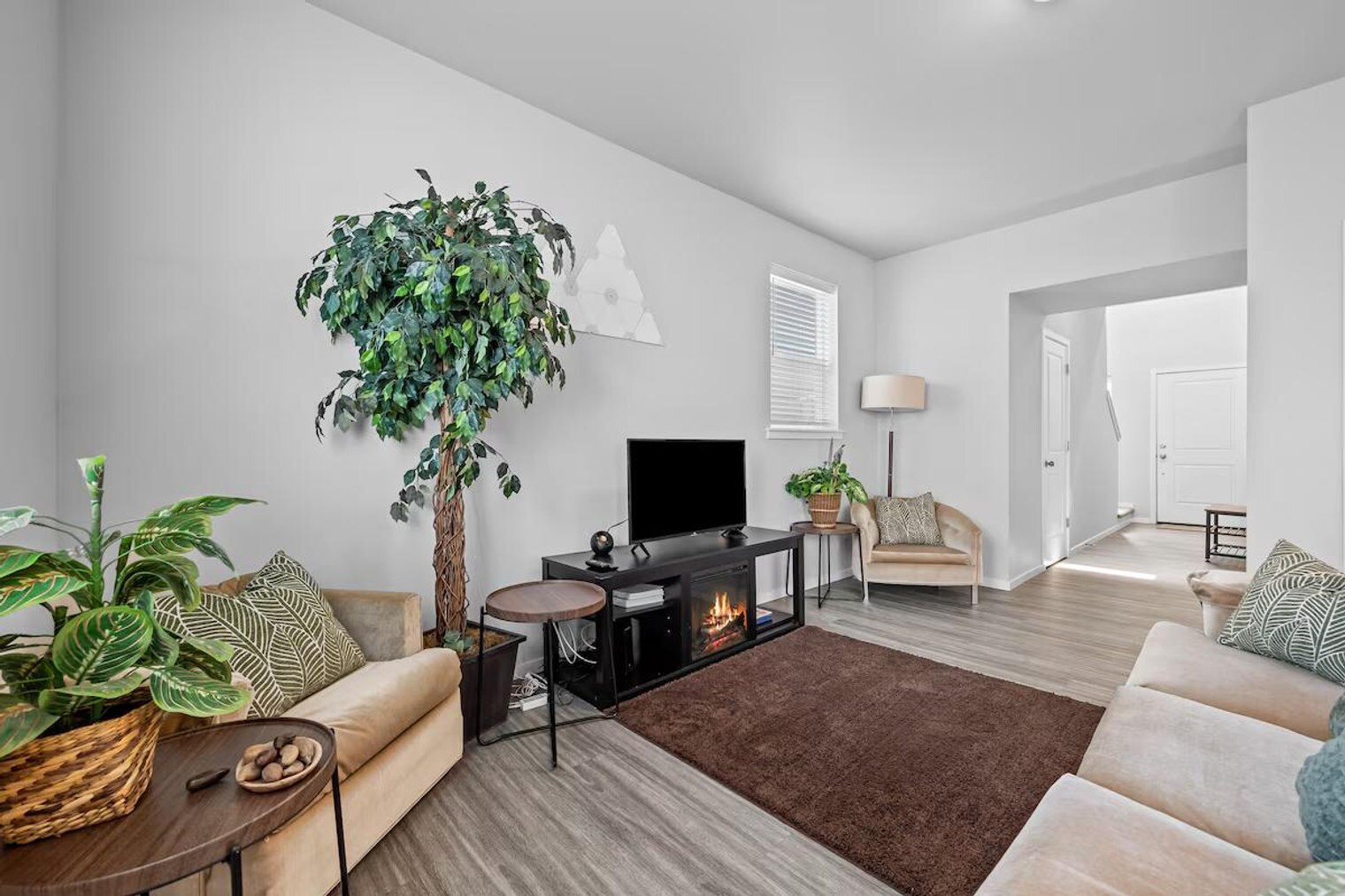 Building Photo - 5324 Remington Dr