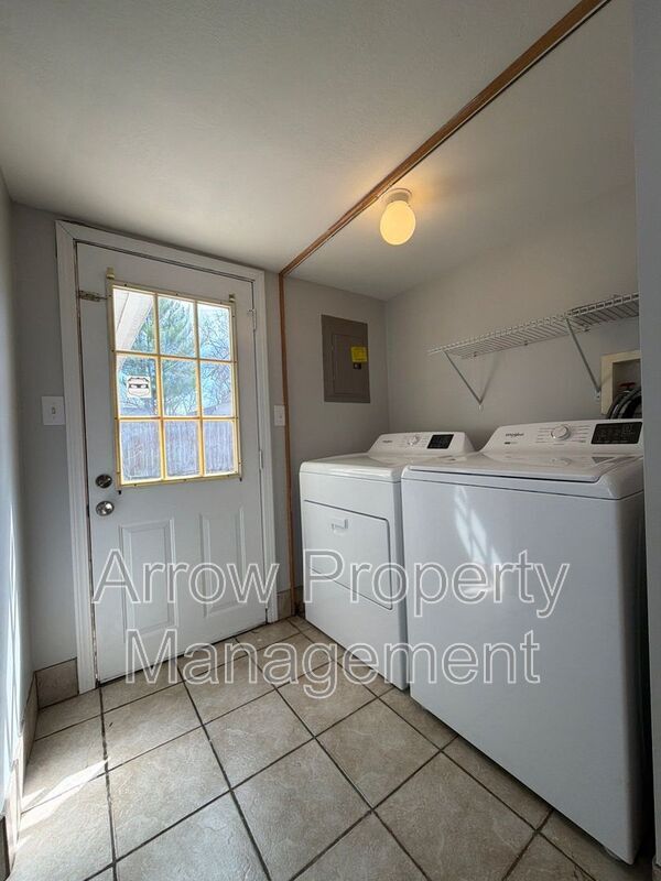 Building Photo - 4413 M St