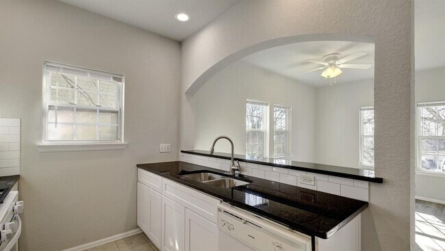 Building Photo - 2206 Pennsylvania Ave