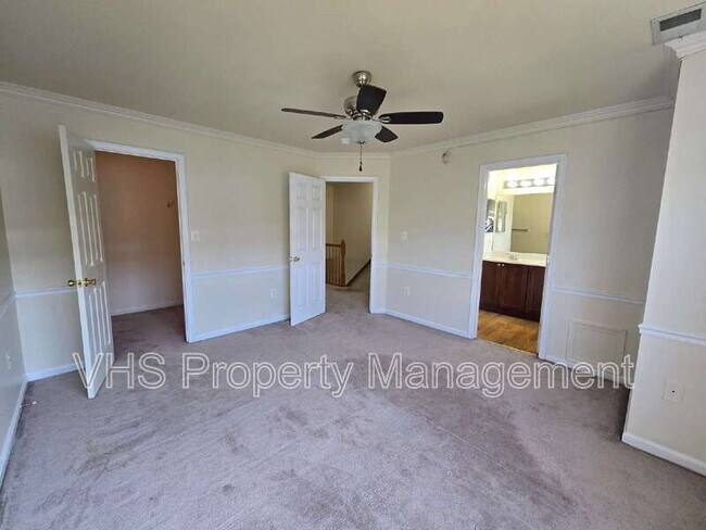 Building Photo - 6186 Library Ln
