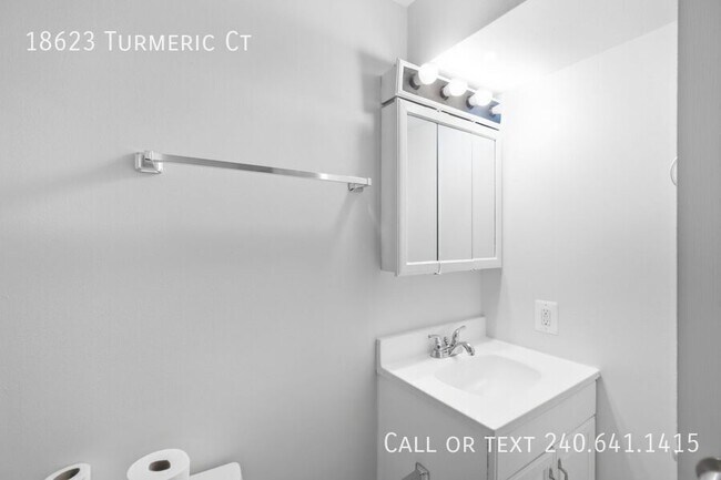 Building Photo - 18623 Turmeric Ct