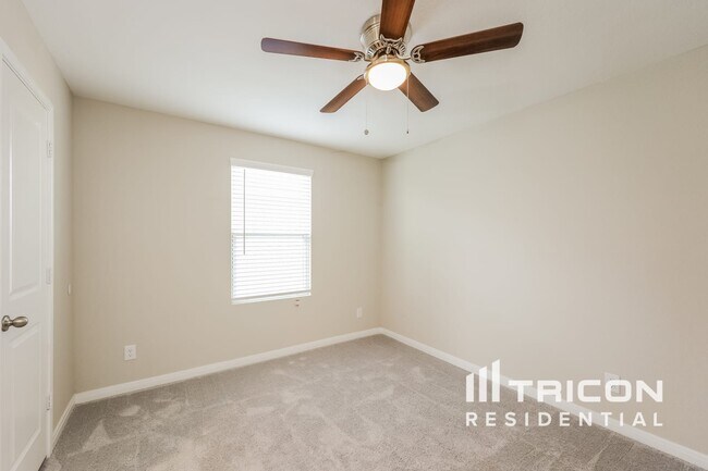 Building Photo - 14616 Maple Ter