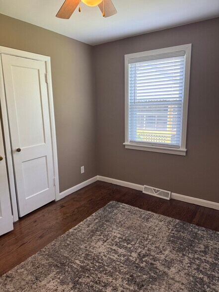 Building Photo - 1408 Fort Manor Dr