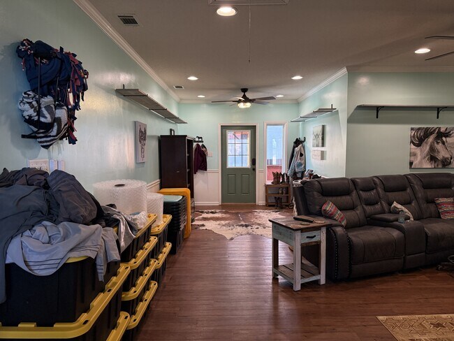 Building Photo - 10675 Baxter-Durrence Rd