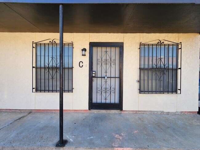 Building Photo - 3019 Corpus Christi St