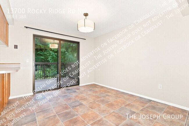 Building Photo - 13700 Rocky Ridge Rd NW