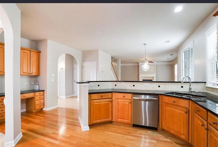 Building Photo - 4087 Kingsley Park Ct
