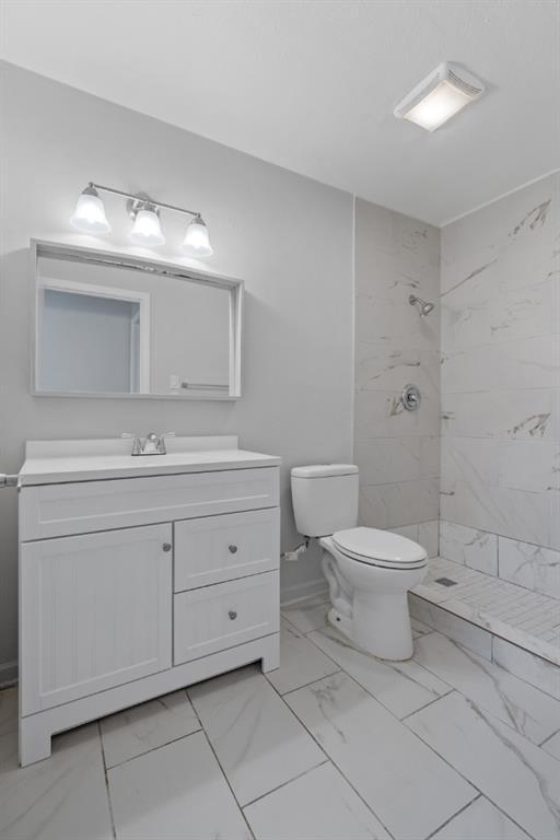 Building Photo - 1407 Avebury Cir