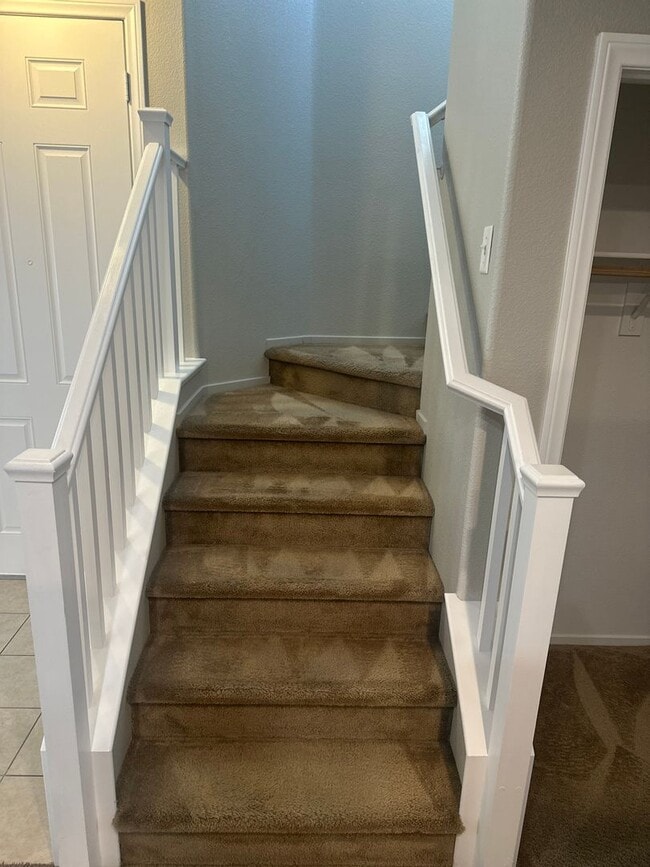 Building Photo - Henderson!!! Community: Cadence!! 4 Bedrooms!!! Bed & Full bath downstairs!! Loft/computer area u...