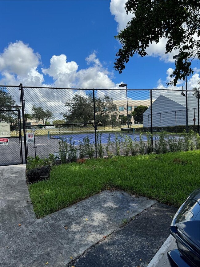 Building Photo - 3405 NW 44th St