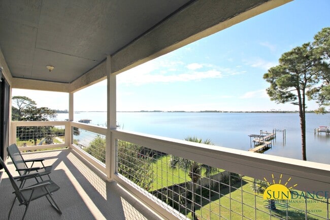Building Photo - Waterfront Condo with Stunning Views – 2BR...