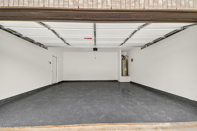 Building Photo - 15049 Ronan Dr