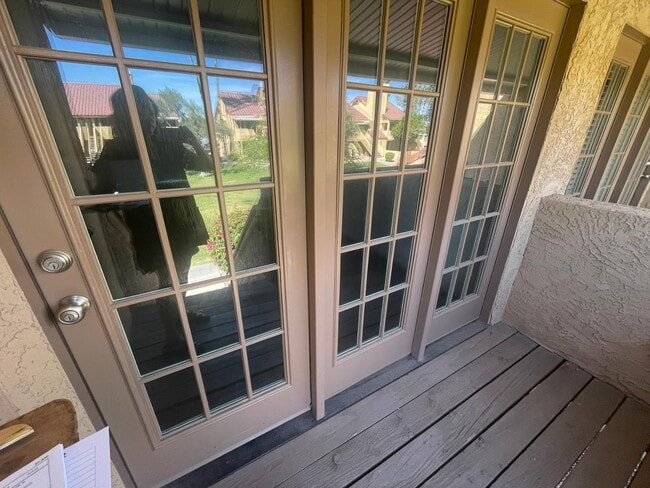 Building Photo - 4901 S Calle Los Cerros Dr