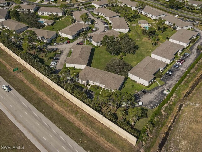 Building Photo - 1392 Churchill Cir