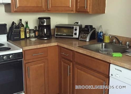 Building Photo - 59 Parkman St