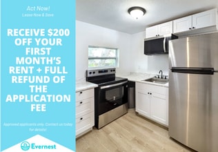 Building Photo - 4605 N Hubert Ave