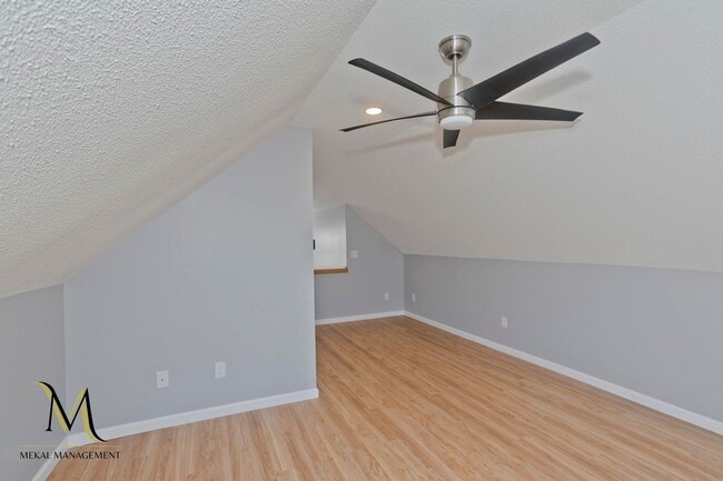 Building Photo - 3 Bedroom Single Family Home in East Forest Park Springfield, MA!