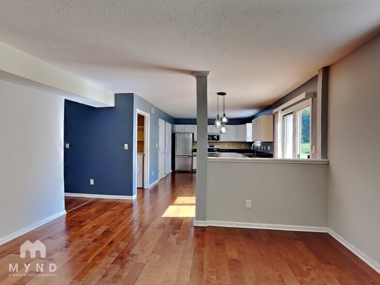 Building Photo - 10301 Springridge Cir