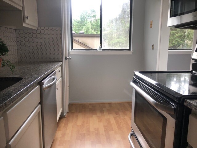 Building Photo - 42 Mallard Dr