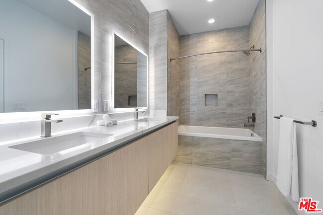 Building Photo - 675 Ninth Ave