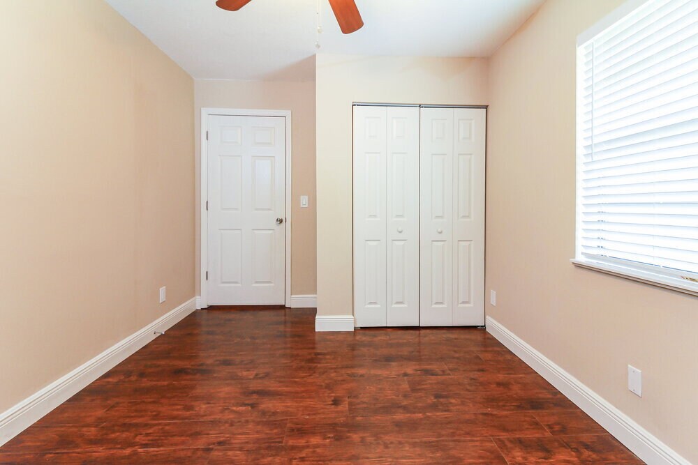 Building Photo - 246 Las Palmas St