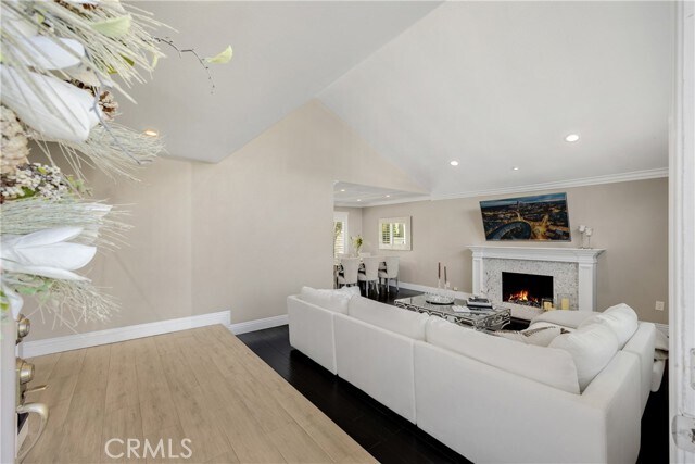 Building Photo - 1320 N Van Gogh Cir