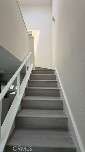 Building Photo - 20 Lakepines