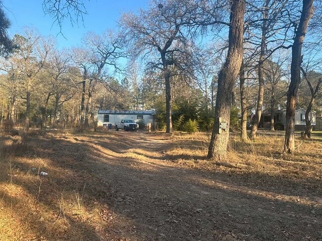 Building Photo - 24304 Oak Run