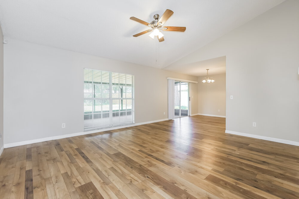 Building Photo - 1687 Palm Leaf Dr