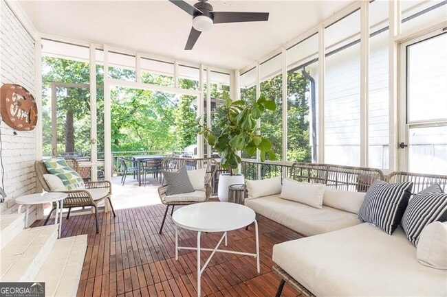 Building Photo - 1295 Lindenwood Ln NE