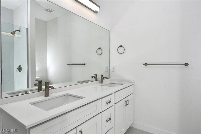 Building Photo - 2810 64th St W