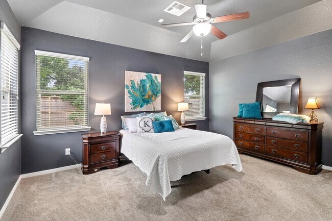 Building Photo - 21396 Timber Lodge Ln