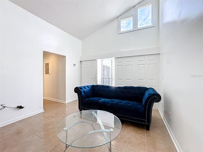 Building Photo - 3923 Atrium Dr