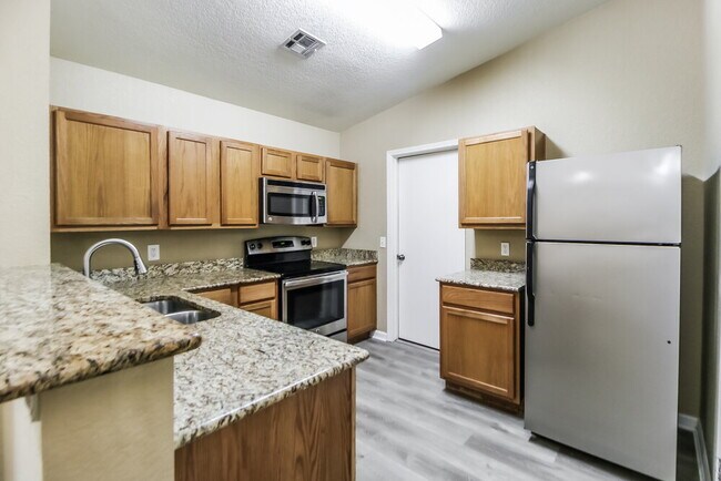 Building Photo - 10428 Bradford Way