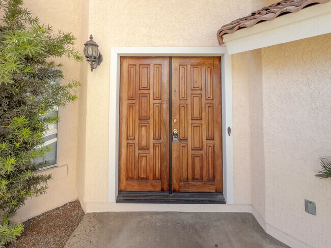 Building Photo - 4 BEDROOM / 3 CAR GARAGE MURRIETA HOME FOR...
