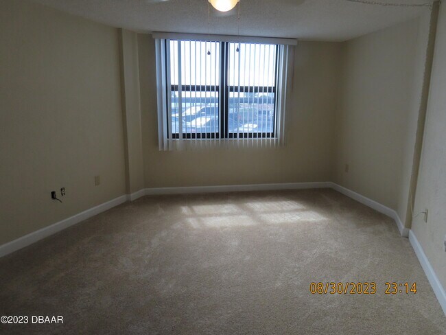 Building Photo - 1415 Ocean Shore Blvd