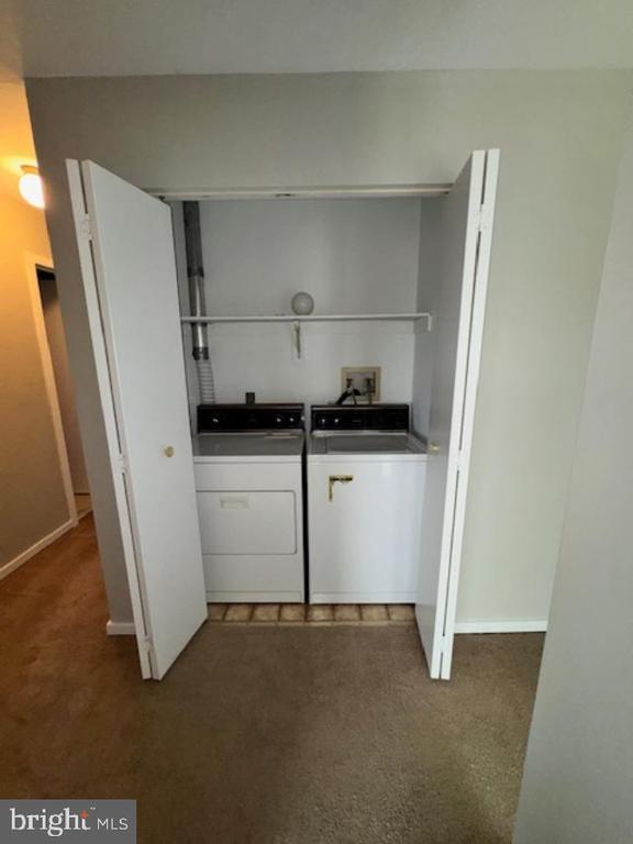 Building Photo - 468 Lynetree Dr