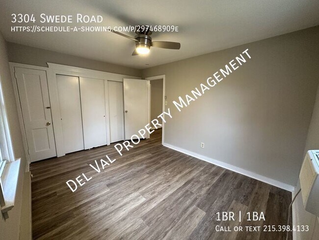 Building Photo - Newly Renovated 1-Bedroom Rear Apartment F...