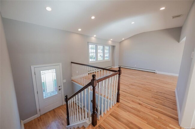 Building Photo - 4 Splitrail Pl