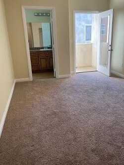 Building Photo - 221 Palm Ave