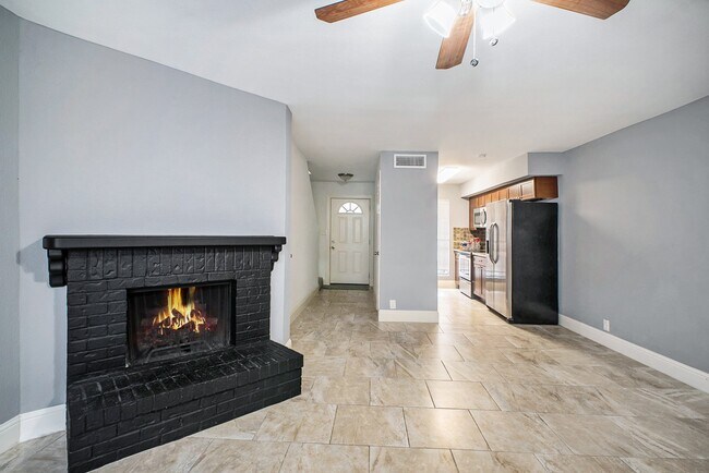 Building Photo - 11002 Hammerly Blvd