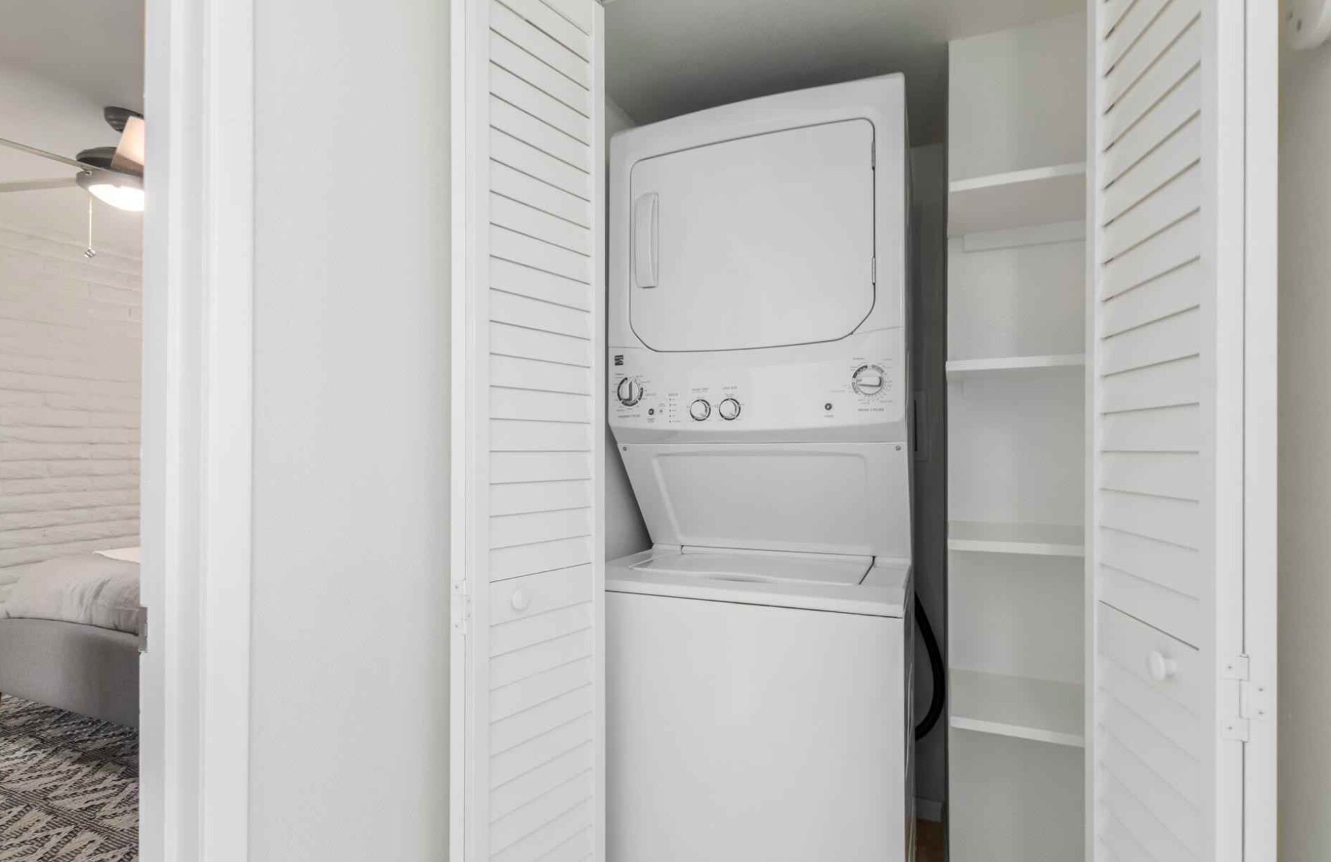 Building Photo - 4352 N 36th Plz