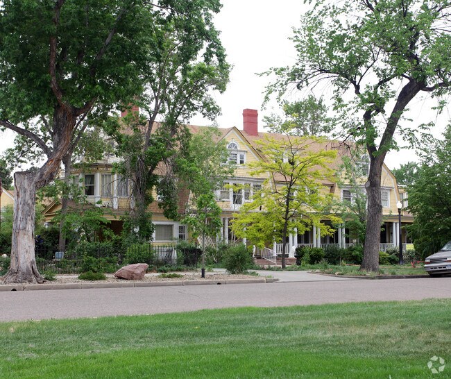 Building Photo - 1315 Wood Ave