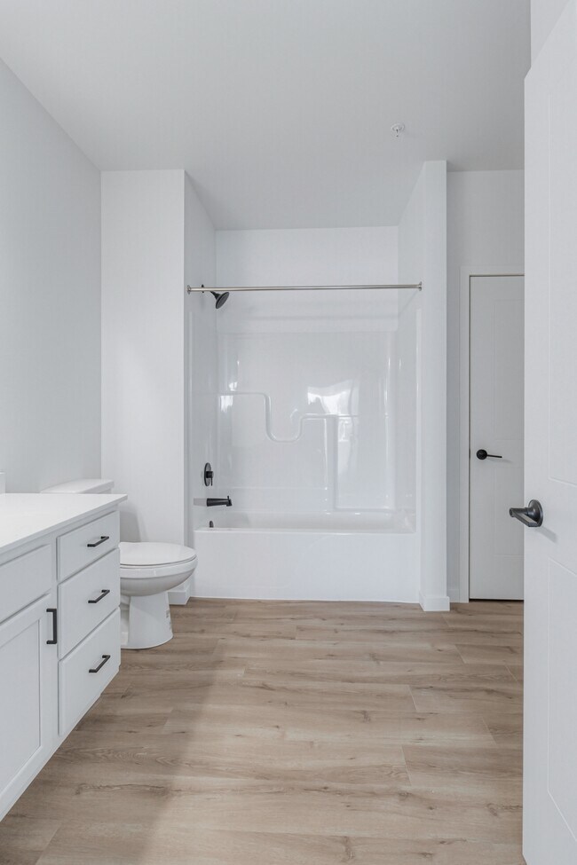 Building Photo - 2465 62nd Ave S