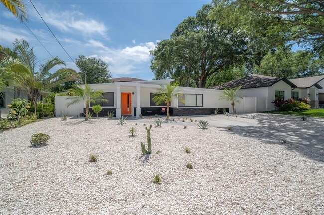 Building Photo - 4316 S Lois Ave