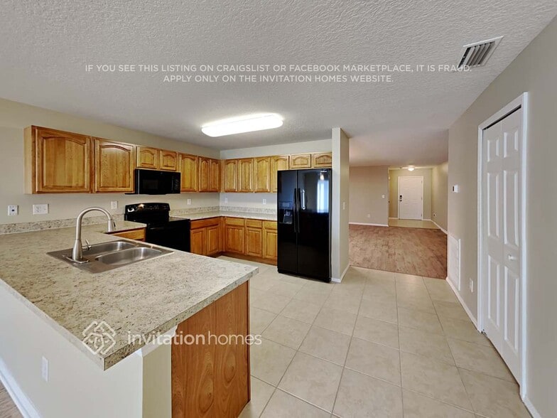 Building Photo - 30914 Temple Stand Ave