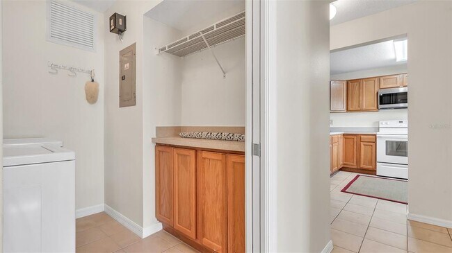 Building Photo - 1653 Seascape Cir