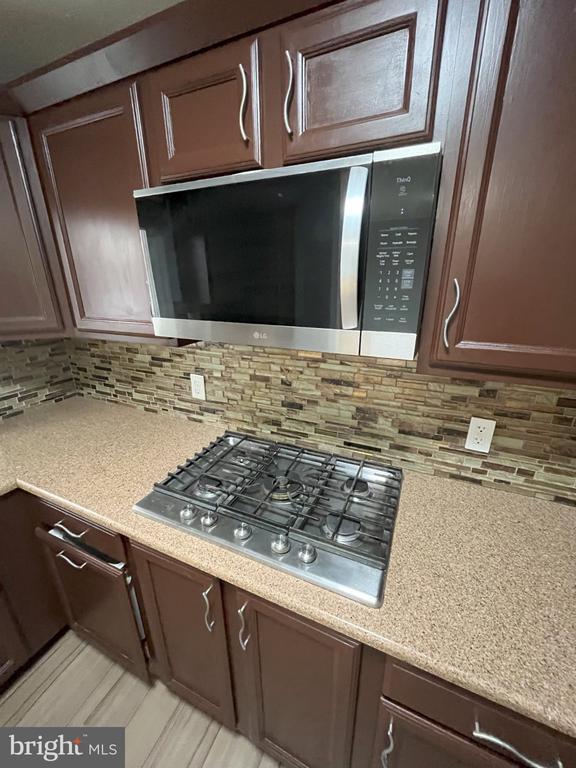 Building Photo - 6706 Longridge Dr