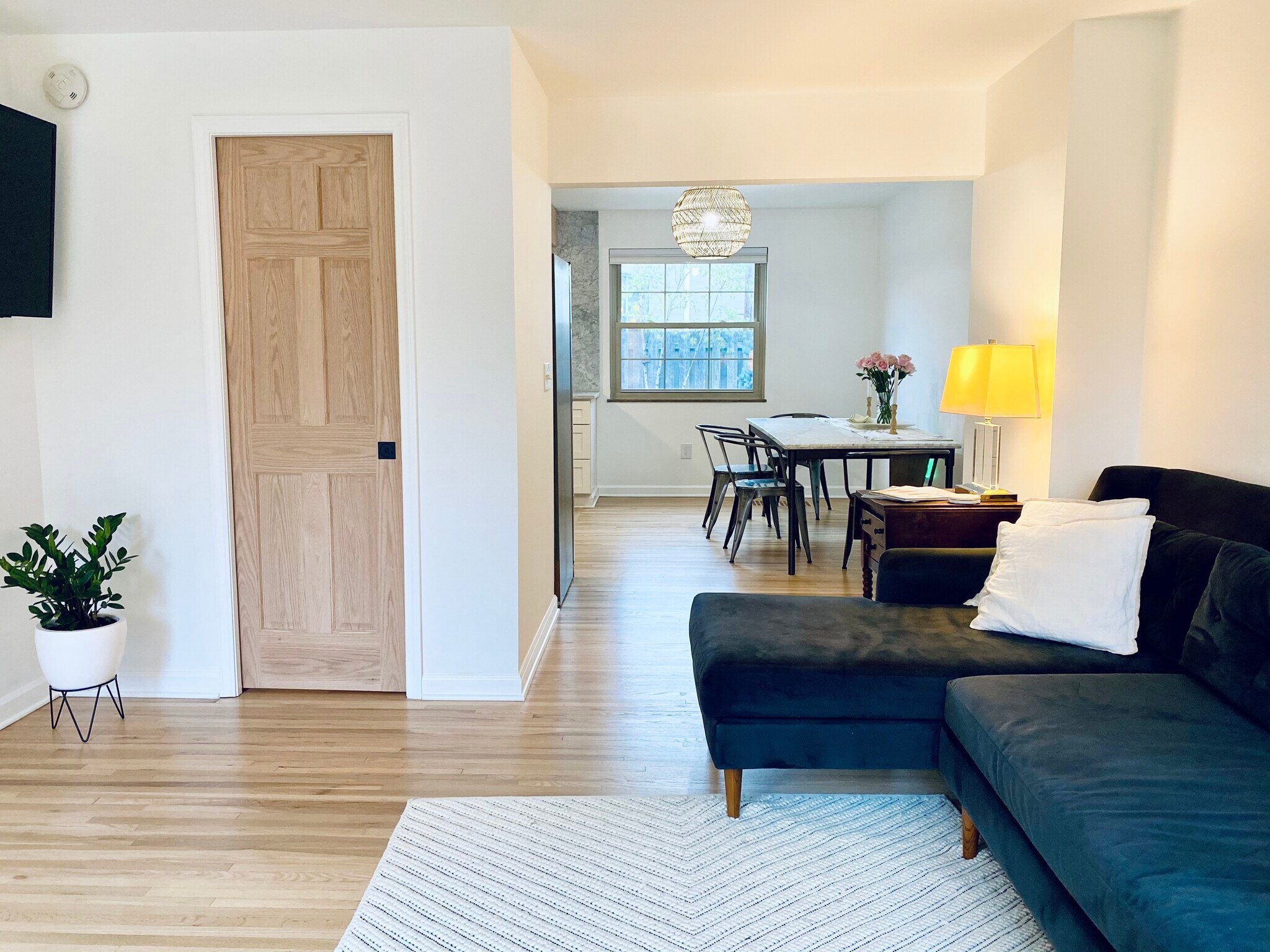 Building Photo - 1845 Northwest Ct