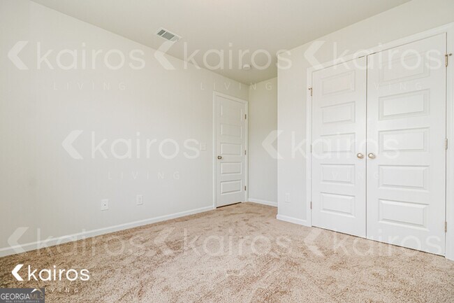 Building Photo - 104 Scots Pne Ct